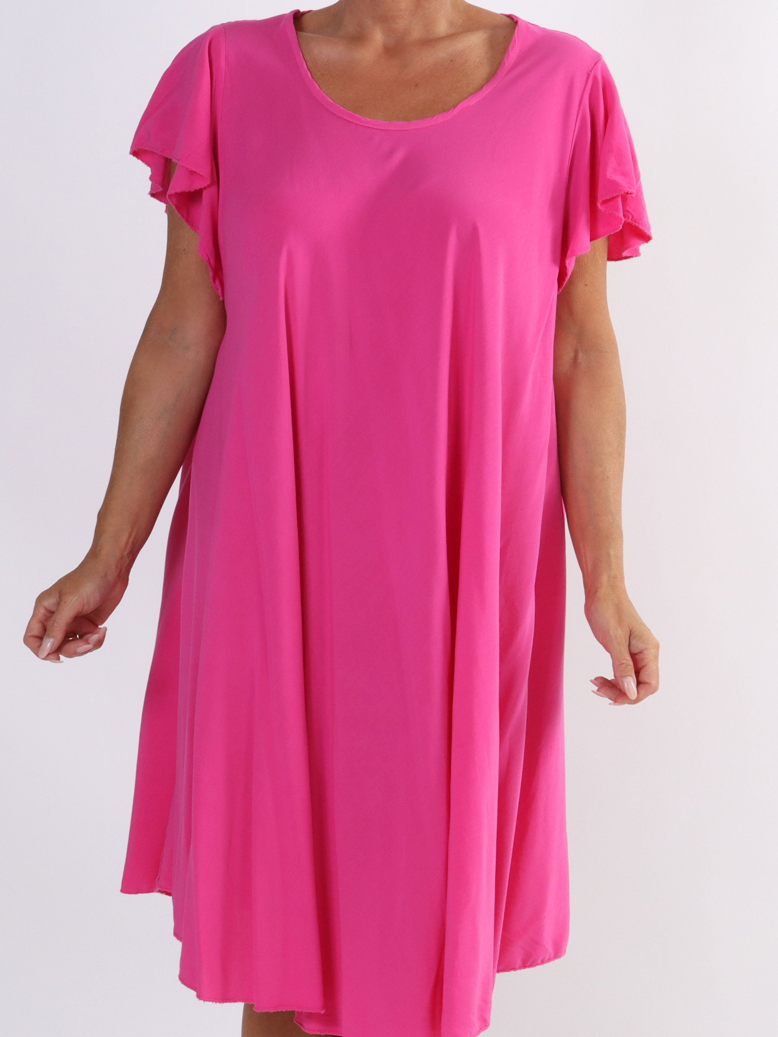 Davina - Simpel plus size kjole i viskose med t-shirt ærmer